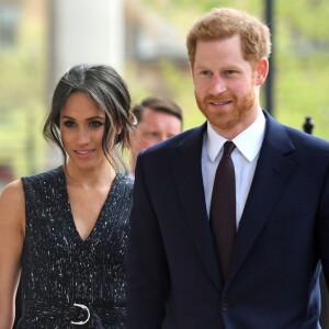 Meghan Markle anunciou o fim da carreira artística após ficar noiva de Harry