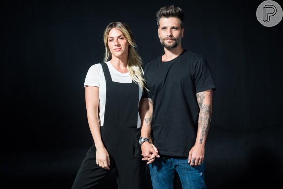'Comer e ver série', afirmam Bruno Gagliasso e Giovanna Ewbank sobre programa de casal favorito