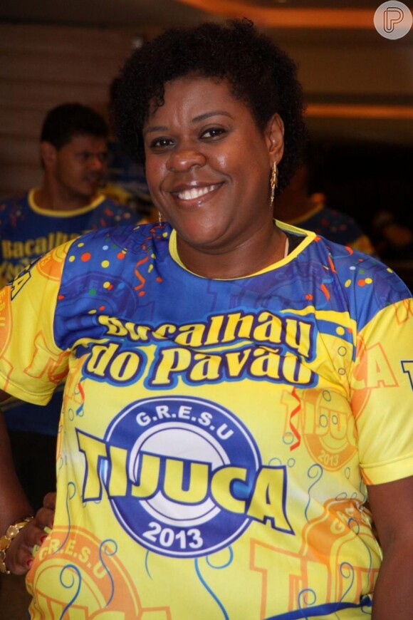 Sucesso em 'Avenida Brasil', Cacau Protásio recebeu seis convites para desfilar no Carnaval carioca este ano. No entanto, apenas Salgueiro, Portela e Mangueira terão a presença da atriz