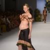 Ana Claudia Michels desfilou grávida, pela primeira vez, na São Paulo Fashion Week, pela Água de Coco