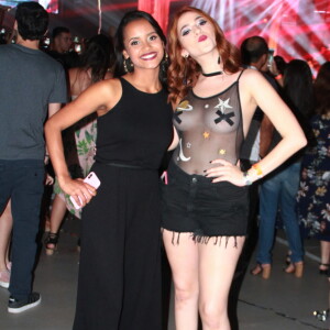 Enquanto Gleici, vencedora do 'BBB18', apostou em look discreto, Ana Clara ousou no visual com body transparente