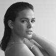 Topless e wet hair: Bruna Marquezine ganha elogios em foto divulgada nesta segunda-feira, dia 30 de abril de 2018