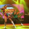 Anitta exibiu pernas torneadas no festival Funk-U no Rio de Janeiro