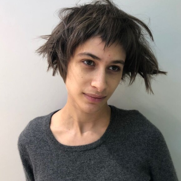 O hair stylist Neadro Ferreira disse que o cabelo de Luisa Arraes foi inspirado em jovens londrinas
