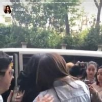Anitta, tietada por fãs na Espanha, é elogiada por imprensa local: 'Rainha'