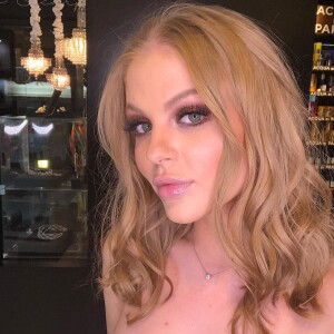 'Cortei mais! Mas isso vai muito além de um corte de cabelo, eu me libertei, me desconstruí, me permiti experimentar, arriscar e aceitar o novo...', contou Luísa na legenda da mudança de visual