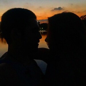 Namorada de Nicolas Prattes, Mayara Araújo postou fotos com ator