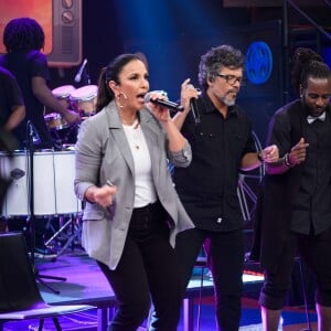 Ivete Sangalo também mandou seu recado para Sabrina Sato: 'Essa merece tanto, por tudo. Ela e Duda (Nagle, o noivo), meus amigos íntimos, que eu amo!'