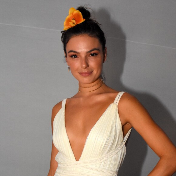 Isis Valverde curte final de semana em hotel de Búzios, no Rio de Janeiro, em 5 de maio de 2018