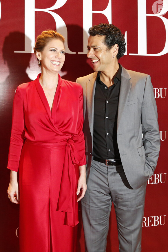 Elenco de 'O Rebu' se reúne em festa de lançamento da novela, no Rio