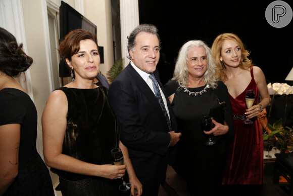 Elenco de 'O Rebu' se reúne em festa de lançamento da novela, no Rio