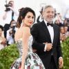 Amal Clooney e George Clooney chegaram juntos ao MET Gala 2018