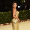 Kim Kardashian revisitou vestido Versace no Met Gala 2018