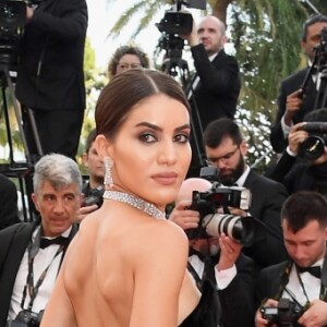 A influencer mineira Camila Coelho usou vestido Ralph & Russo no tapete vermelho do Festival de Cannes nesta terça, 08 de maio de 2018