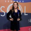 Adriana Esteves usa vestido de veludo da NK Store durante festa de lançamento da nova novela "Segundo Sol", que aconteceu dia 8 de maio de 2018