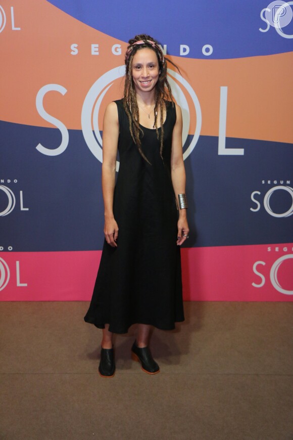Thalita Carauta posa na festa de lançamento da nova novela "Segundo Sol", que aconteceu dia 8 de maio de 2018