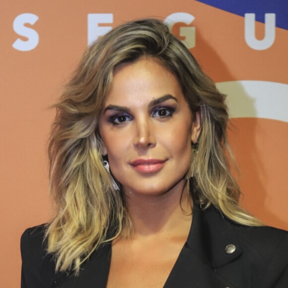 Robertha Portella posa na festa de lançamento da nova novela "Segundo Sol", que aconteceu dia 8 de maio de 2018