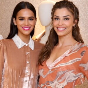 Grazi Massafera com Bruna Marquezine no lançamento da nova coleção da Le Lis Blanc, no Rio, nesta quarta-feira, 9 de maio de 2018