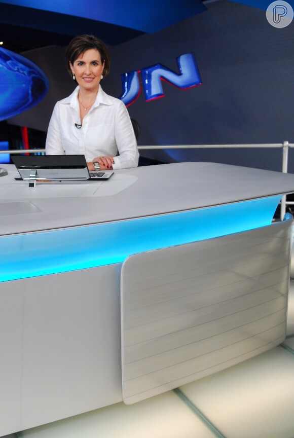 Fátima Bernardes ocupou a bancada do 'Jornal Nacional' e de outros telejornais da TV Globo