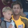 Neymar destaca semelhança entre ele e o filho em foto: 'Moleque parece o pai'