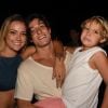 Carol Dantas, ex-namorada do craque, apareceu com o filho em uma foto e Neymar se achou parecido com o herdeiro