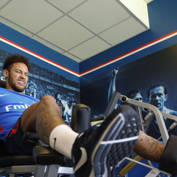 Neymar está se preparando para voltar a jogar