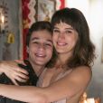  Clara (Bianca Bin) finalmente foi chamada de mãe por Tomaz (Vitor Figueiredo): 'Eu esperei até meu coração sentir vontade de dizer que você é minha mãe'    