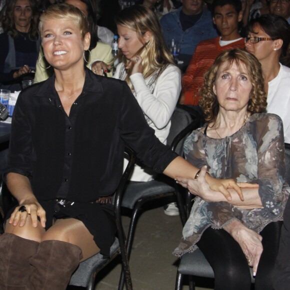Xuxa Meneghel lamenta saudades da mãe, Dona Alda: 'Hoje está mais difícil'