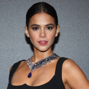 Bruna Marquezine apareceu com um colar da Chopard avaliado em R$ 3 milhões na sexta-feira, durante a sua primeira aparição no Festival de Cannes 2018