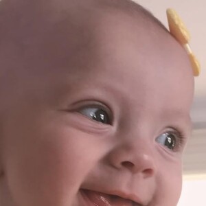 Eliana sempre compartilha fotos da filha, Manuela, nas redes sociais