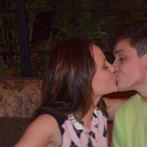 Juntos há 5 meses, Larissa Manoela e Leo Cidade curtiram noite romântica