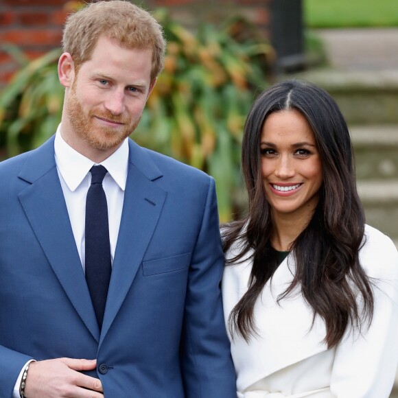 Lua de mel de Meghan Markle e Príncipe Harry foi adiada por aniversário do sogro, Príncipe Charles, como indicou revista 'People' nesta terça-feira, dia 15 de maio de 2018