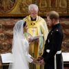 Meghan Markle usou vestido assinado por diretora da grife Givenchy em casamento com o príncipe Harry