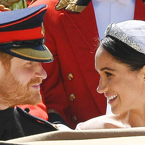 Casamento de Meghan Markle e do príncipe Harry foi marcado por quebra de tradições