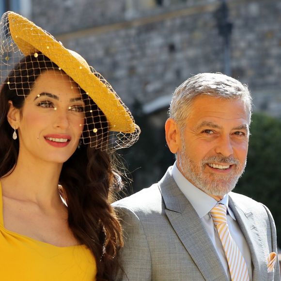 George Clooney teve a companhia da mulher, Amal Clooney, no casamento do príncipe Harry com Meghan Markle