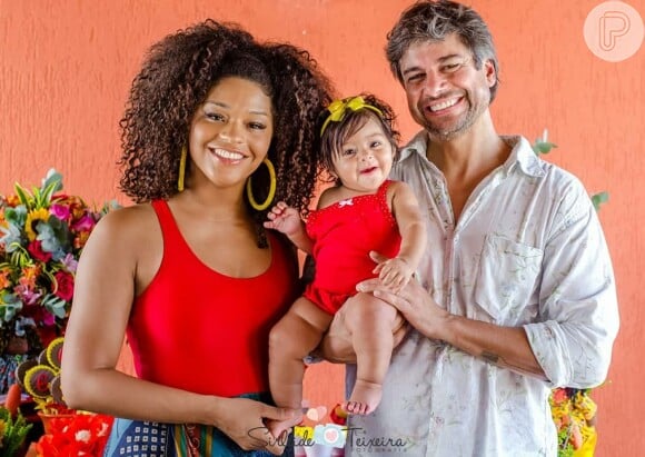 Filha de Juliana Alves e Ernani Nunes, Yolanda conheceu Madalena nesta segunda-feira, 21 de maio de 2018