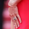 Detalhe do anel escolhido por Irina Shayk em Cannes