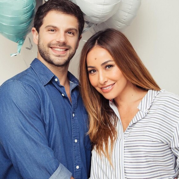 'Ela ainda não pode fazer tudo, mas pode caminhar, subir uma escadinha ou outra, conversar', disse Duda Nagle, noivo de Sabrina Sato