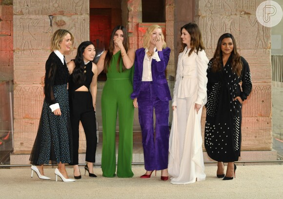Sarah Paulson, Awkwafina, Sandra Bullock, Cate Blanchett, Anne Hathaway e Mindy Kaling participaram do photocall mundial do filme 'Ocean's 8' ('Oito Mulheres e um Segredo'), no Metropolitan Museum of Art, em Nova York, nos Estados Unidos, nesta terça-feira, 22 de maio de 2018