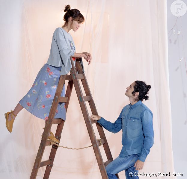 Gabriel Leone e Carla Salle estrelam a campanha de Dia dos Namorados de uma marca de roupas
