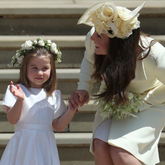 Princesa Charlotte mostrou ter personalidade forte durante o casamento do tio