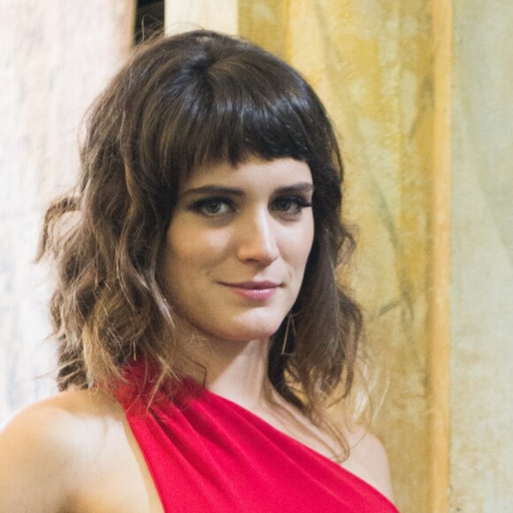 'Isso me torna uma mulher mais forte e empoderada. Me lembra da minha ancestralidade, de todas as mulheres que passaram pela minha história e que me trazem essa força', afirma Bianca Bin