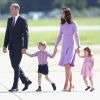 Kate Middleton, mãe de George, de 4 anos, Charlotte, de 3 anos, e Louis, de 1 mês, valoriza momentos ao ar livre em família