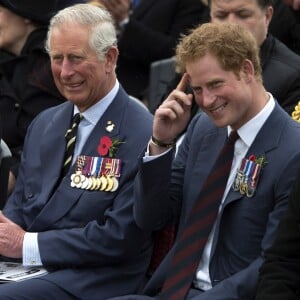 Antes de Meghan Markle, a relação de Príncipe Charles e Príncipe Harry era mais afastada