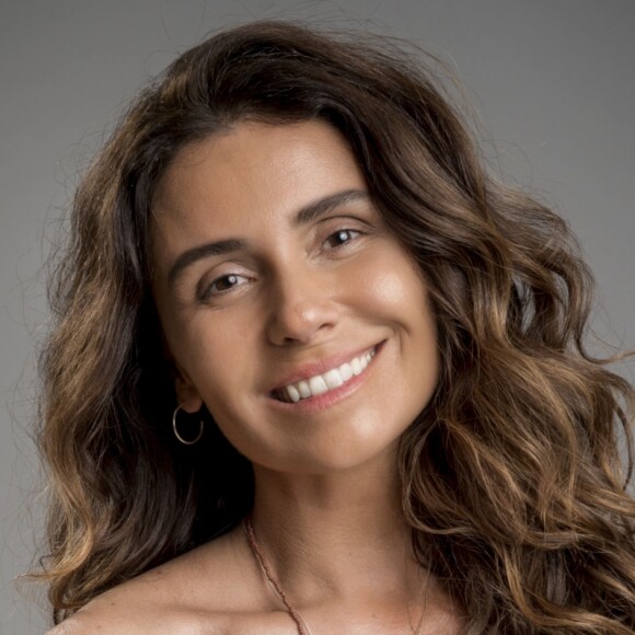 Luzia (Giovanna Antonelli) devolve a provocação de Karola (Deborah Secco) nos próximos capítulos da novela 'Segundo Sol': 'Resolveu dar as caras, sua diaba maldita?'