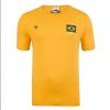 O amarelo da bandeira brasileira dominou a t-shirt da Cavalera, à venda por R$ 119
