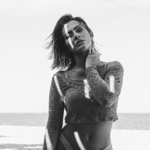 Cleo Pires posou com peças ousadas para campanha Verão 18/19 da Liebe Lingerie