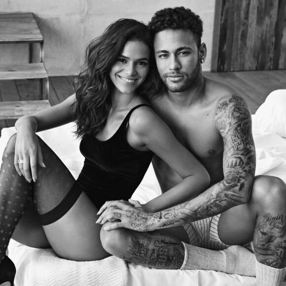 Bruna Marquezine pretende ir à Rússia para prestigiar Neymar, atacante da seleção brasileira, durante a Copa do Mundo de 2018