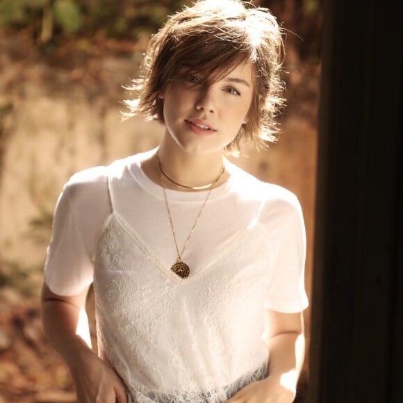 'Cada um tem a sua trajetória, suas batalhas, suas conquistas, e nada – nada – faz um ser melhor do que o outro', afirmou Alice Wegmann no Twitter ao reprovar comparação entre atrizes