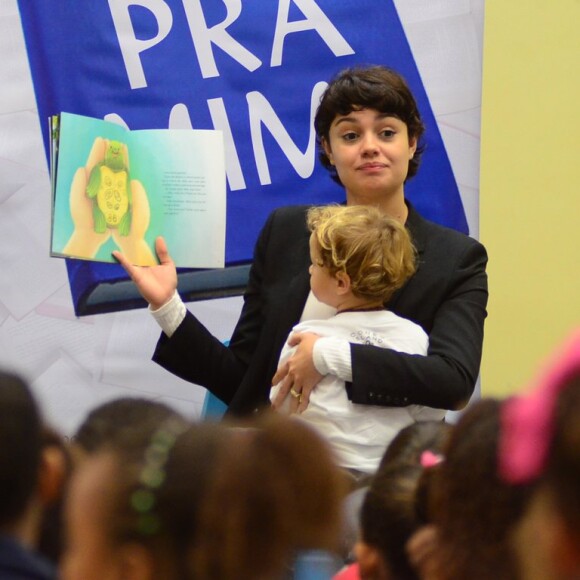 Sophie Charlotte levou o filho, Otto, para participar do projeto 'Lê Pra Mim?!'